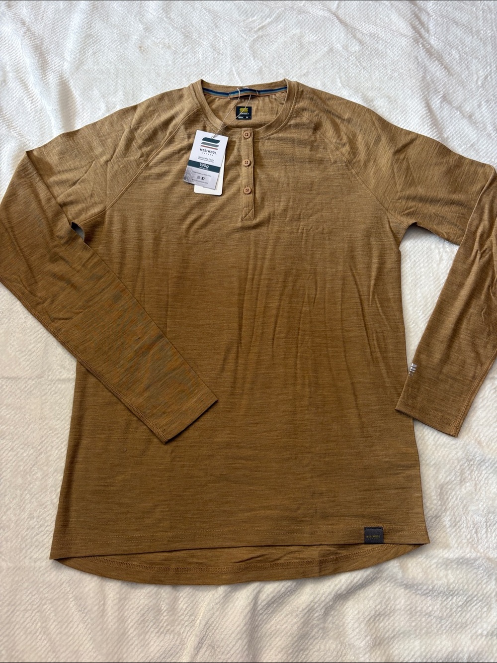 Meriwool  Long-Sleeve Henley Shirt in Camel Brown Merino wool Size medium